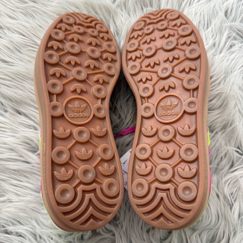 ADIDAS Gazelle Bold Shoes Semi Lucid Fuchsia Solar Slime Gold Metallic 8.5 NWT - Picture 13 of 13